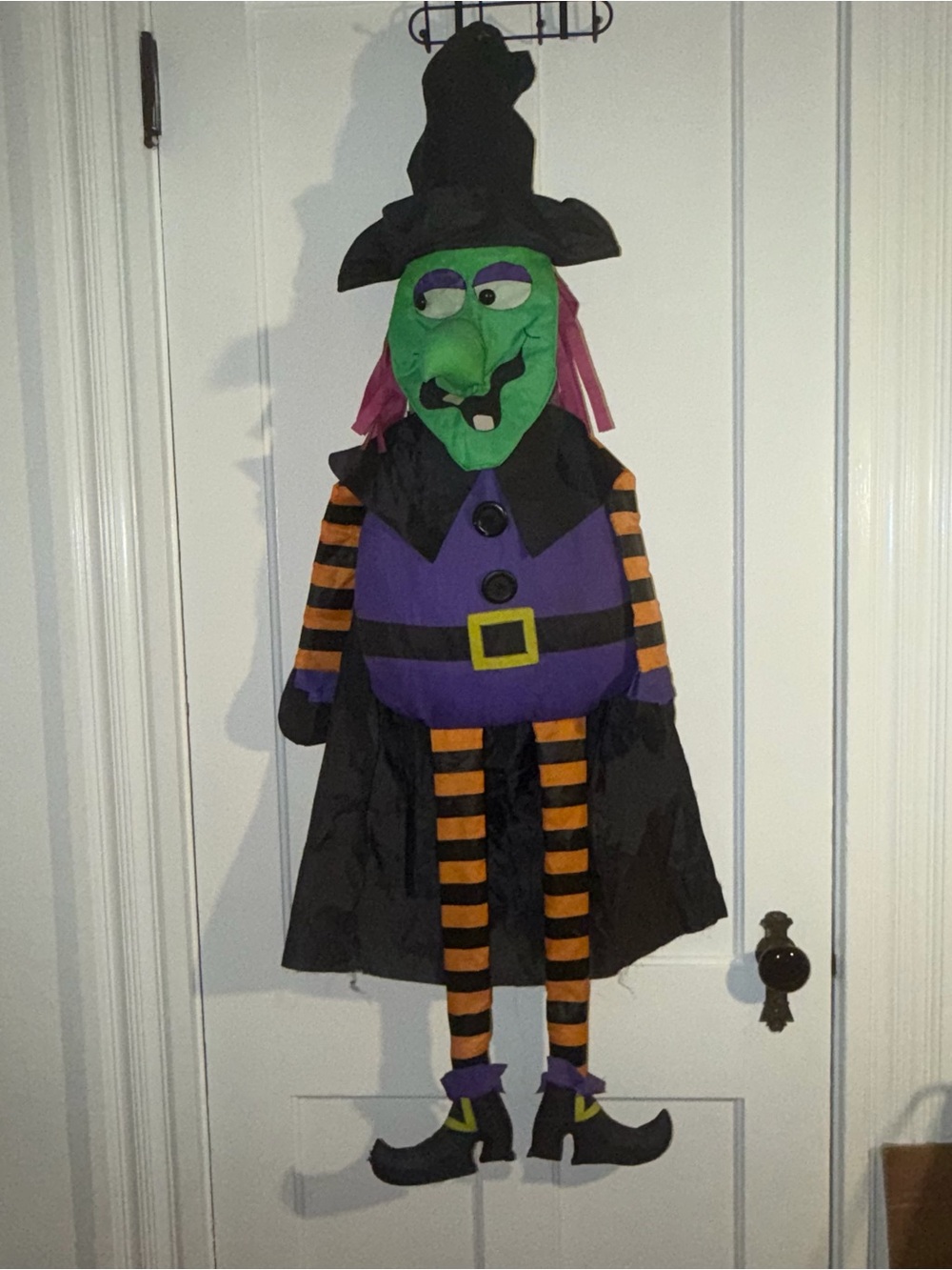 Vampire and witch vintage Halloween decor - Picture 3 of 5